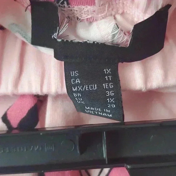 F21 pj butterfly set - Picture 4 of 6